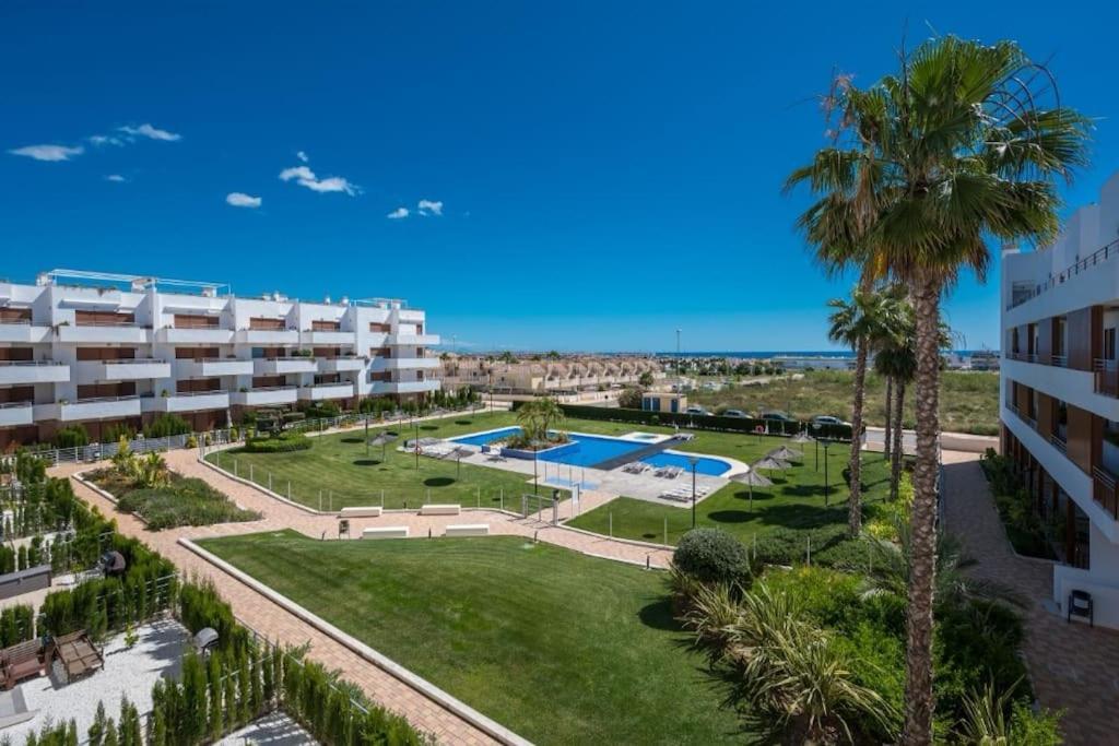 Apartamento Mit Grosser Poolanlage, Meerblick *